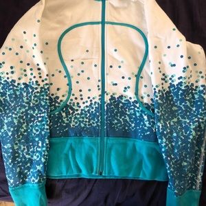 Lululemon scuba hoodie size 12